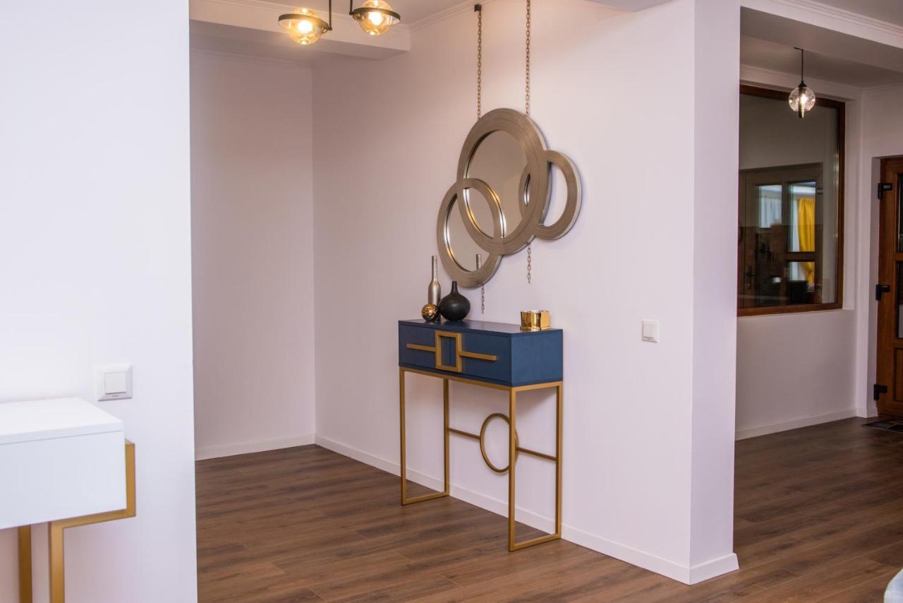 Casuta Doi Ponei Villa Buşteni Exterior foto