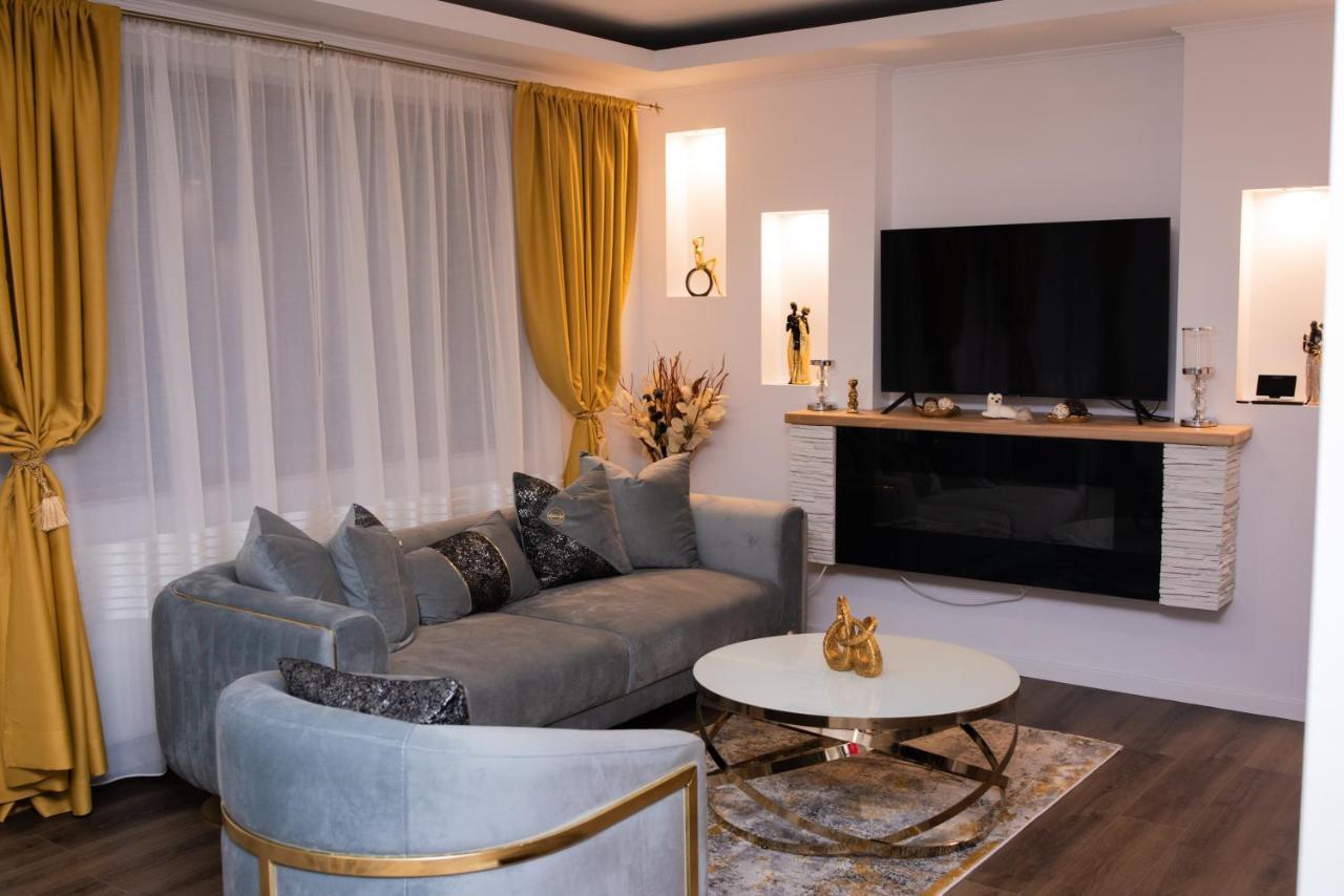 Casuta Doi Ponei Villa Buşteni Exterior foto