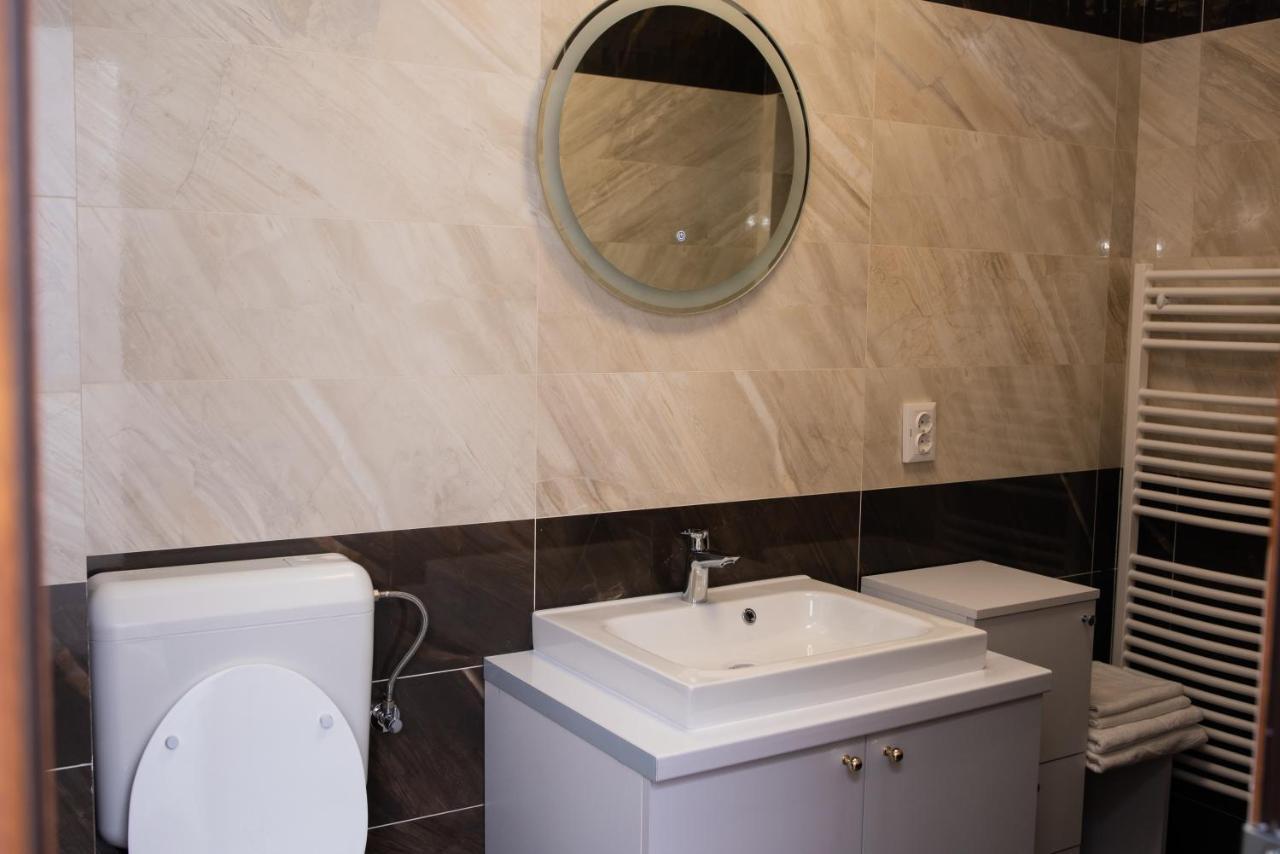 Casuta Doi Ponei Villa Buşteni Exterior foto