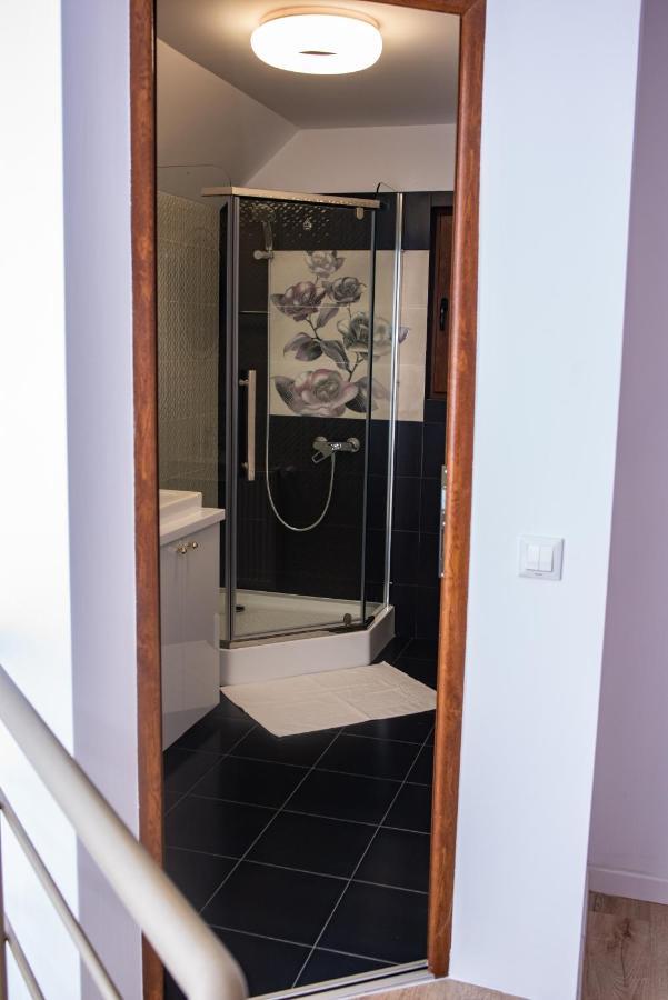 Casuta Doi Ponei Villa Buşteni Exterior foto